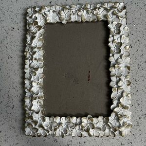 4 x 6 FLOWER PICTURE FRAME